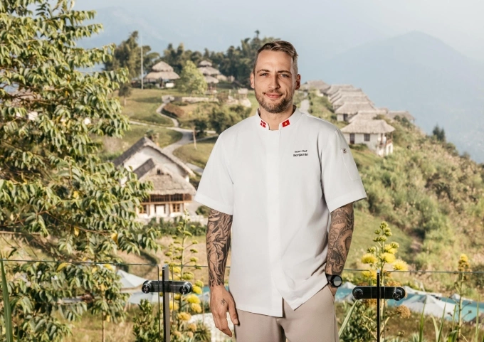 बेंजामिन व्हर्जे जेन्सेन वायव्य पर्वतांमधील एका रिसॉर्टमधून भरती कॉलनंतर कोपनहेगनहून सा पा येथे गेले. Topas Ecolodge फोटो सौजन्याने