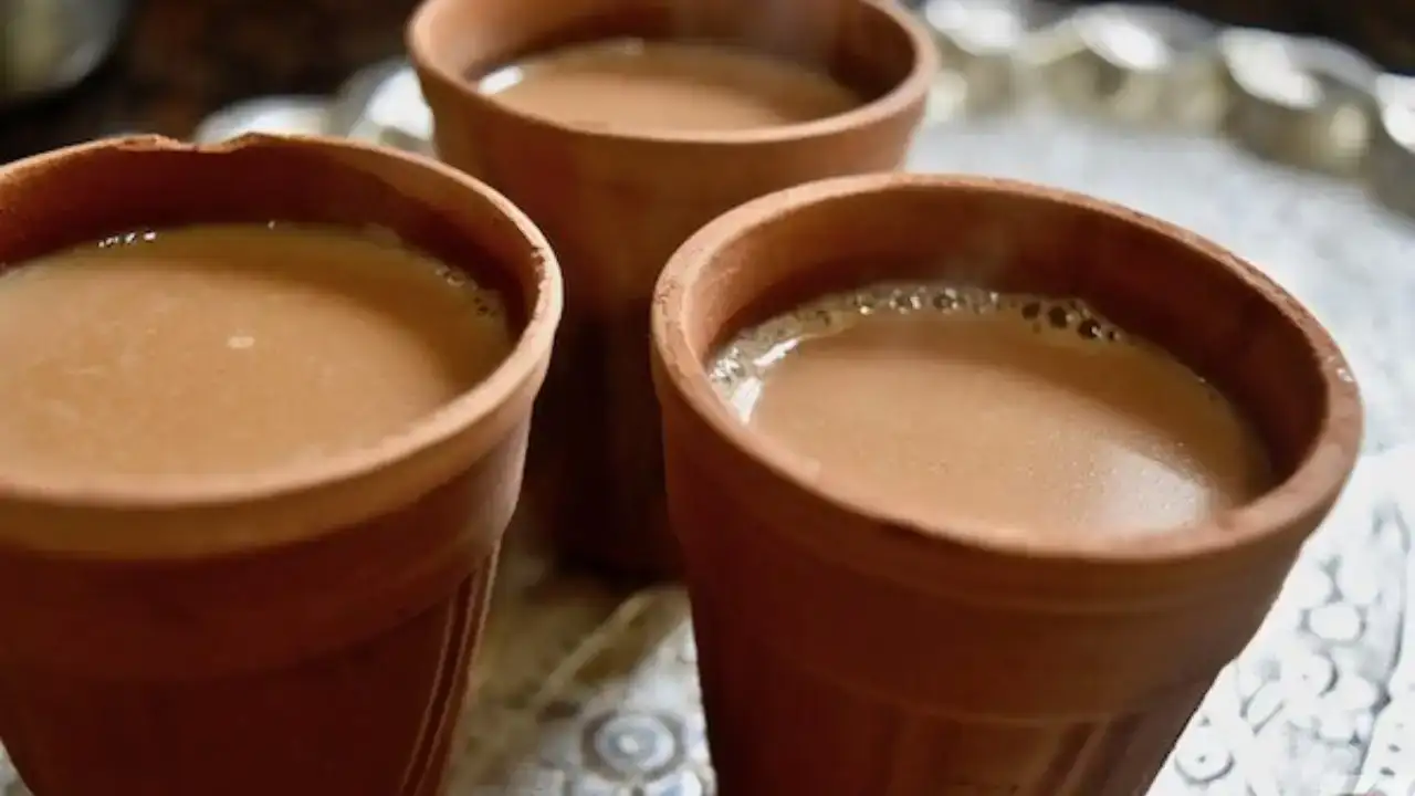 घरी चहा बनवण्याच्या सोप्या पद्धती: वेगवेगळ्या प्रकारच्या चहाचा आनंद घ्या