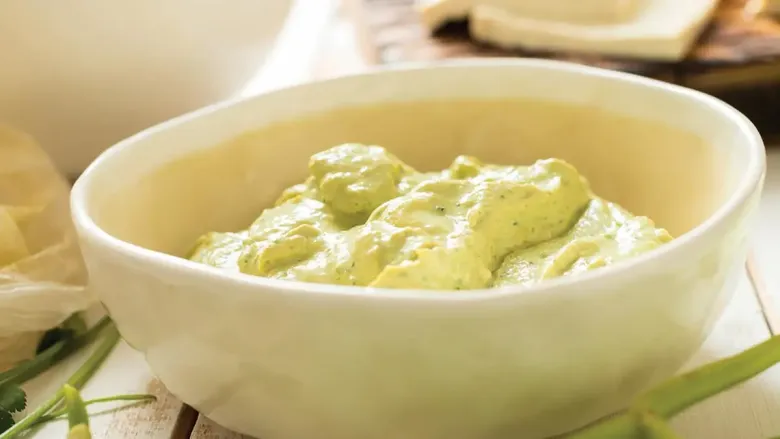 टोफू लसूण अंडयातील बलक