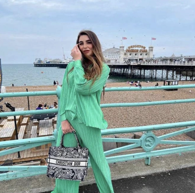 जेंव्हा नंदनवन करून. @सुडिओफिया