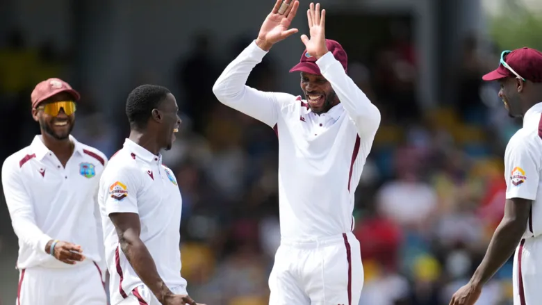 रोस्टन चेस