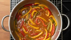 पॅनमध्ये भोपळी मिरची थंड करा