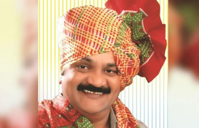 तमाशा ज्येष्ठ रघुवीर खेडकर यांना पद्मश्री महाराष्ट्राच्या लोककलेला आदरांजली