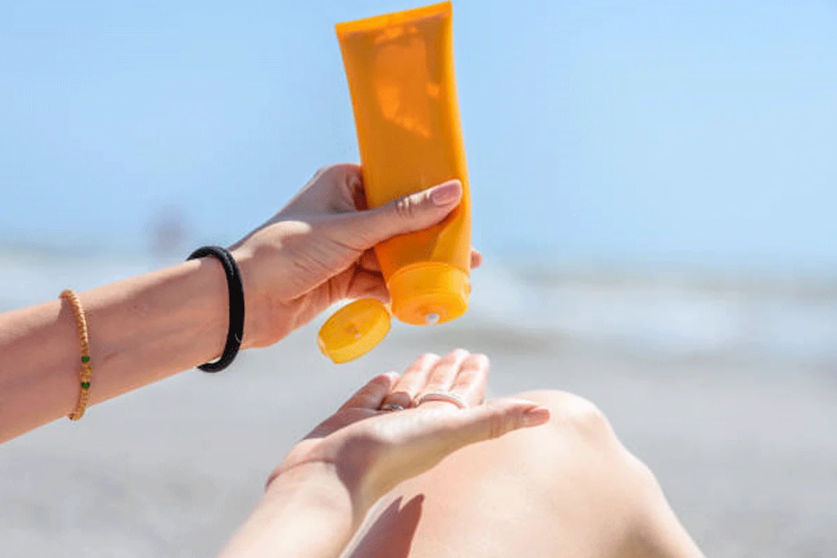 प्रवास आवश्यक