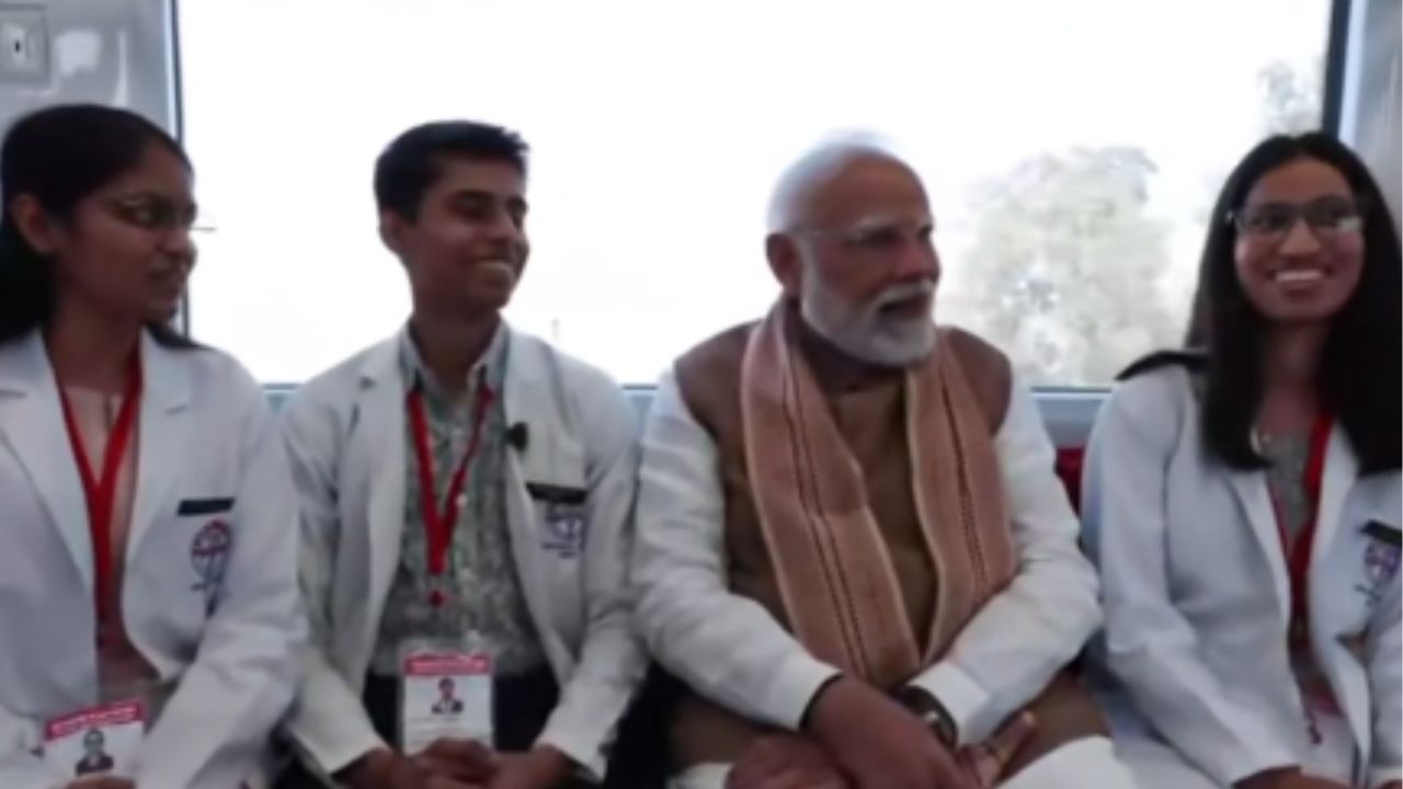 शीर्षक नसलेले डिझाइन (१३)