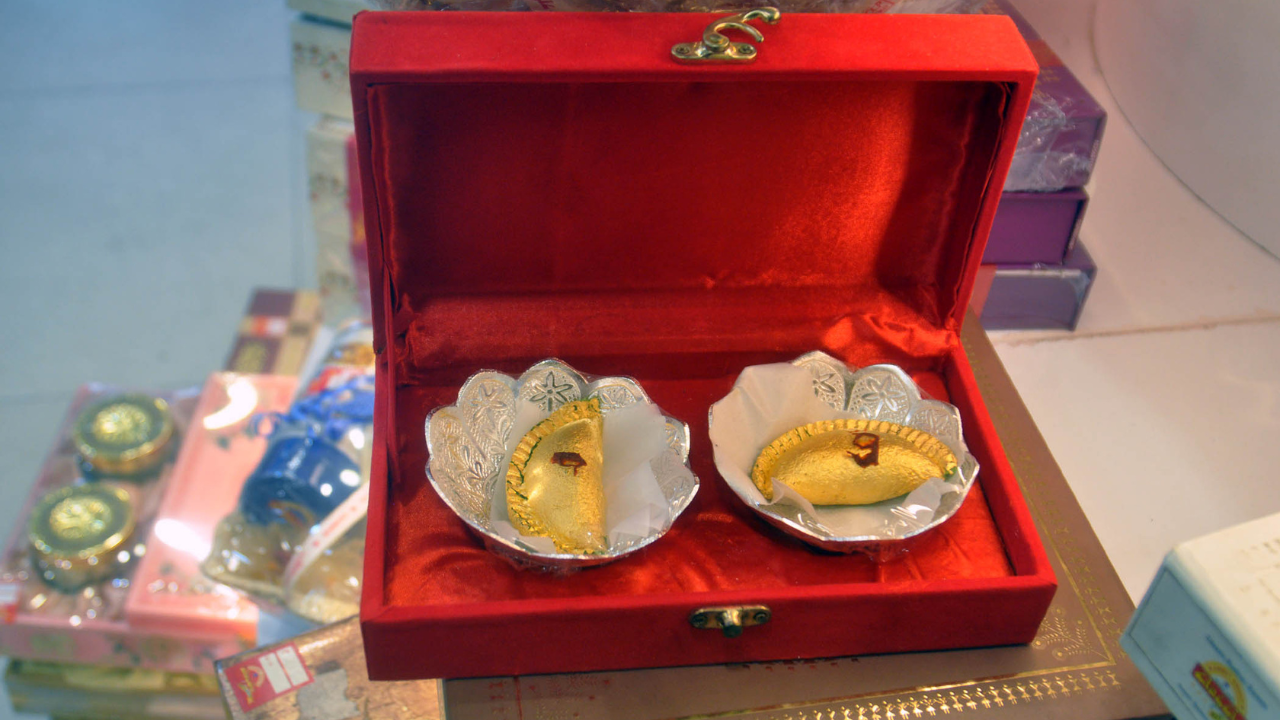 कस्तुरीला मारणे (१०)