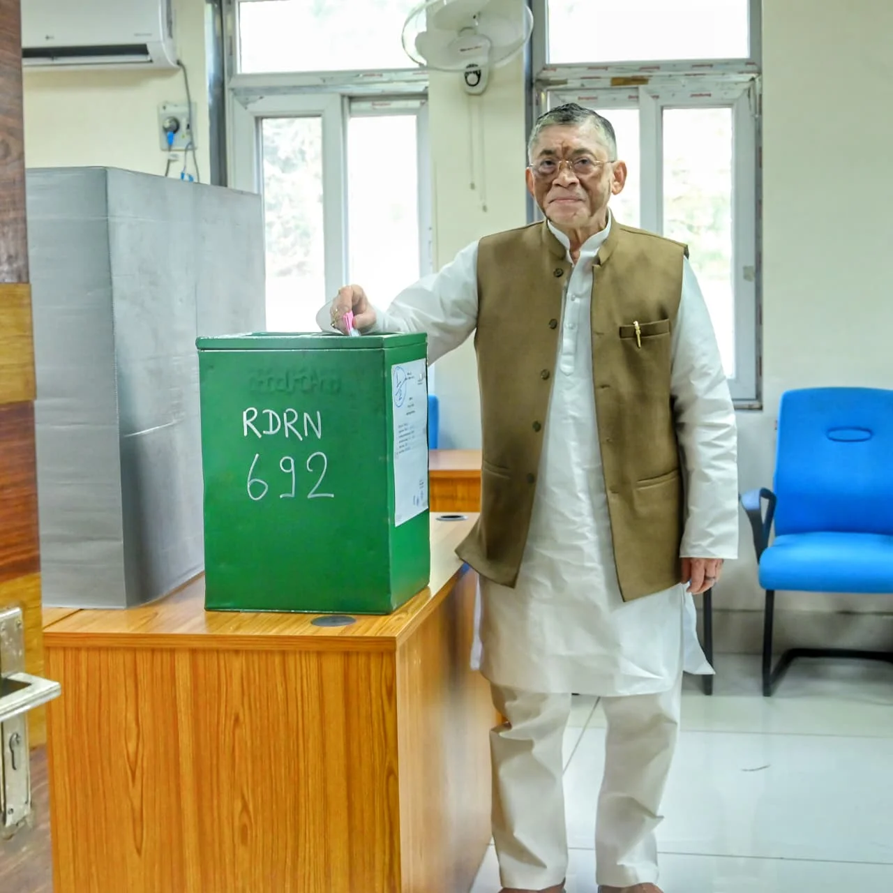 WhatsApp इमेज 2026 02 23 दुपारी 12.16.30 वाजता 1771831791821