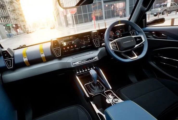 महिंद्रा व्हिजनचे इंटीरियर