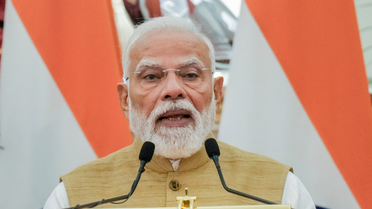 कस्तुरीला मारणे (३०)