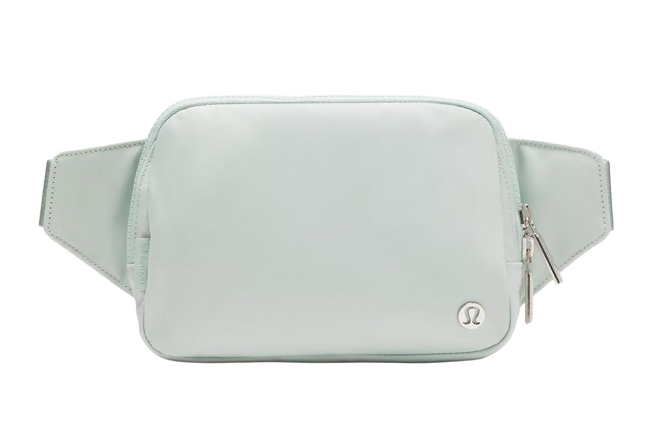 lululemon सर्वत्र बेल्ट बॅग मोठी 2L क्रेडिट: lululemon