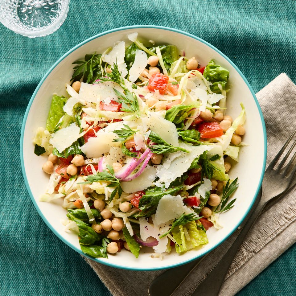 क्रेडिट: छायाचित्रकार: जेकब फॉक्स, फूड स्टायलिस्ट: सॅमी मिला, प्रॉप स्टायलिस्ट: जोसेफ वानेक.