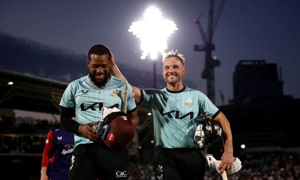 सरेने तीन वेळा २५०+ धावसंख्या पार केली