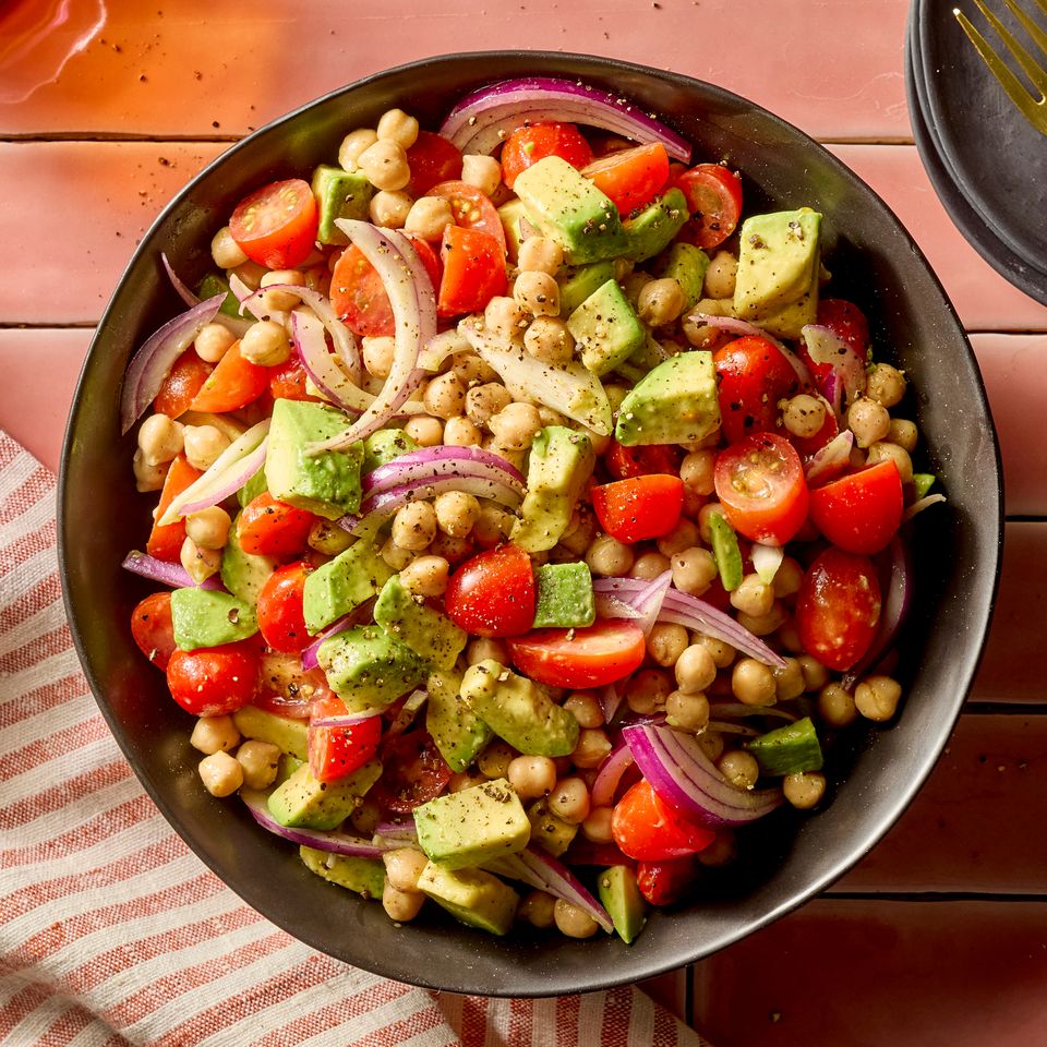 क्रेडिट: फोटोग्राफर: जेक स्टर्नक्विस्ट, फूड स्टायलिस्ट: सॅमी मिला, प्रॉप स्टायलिस्ट: गॅब्रिएल ग्रेको.