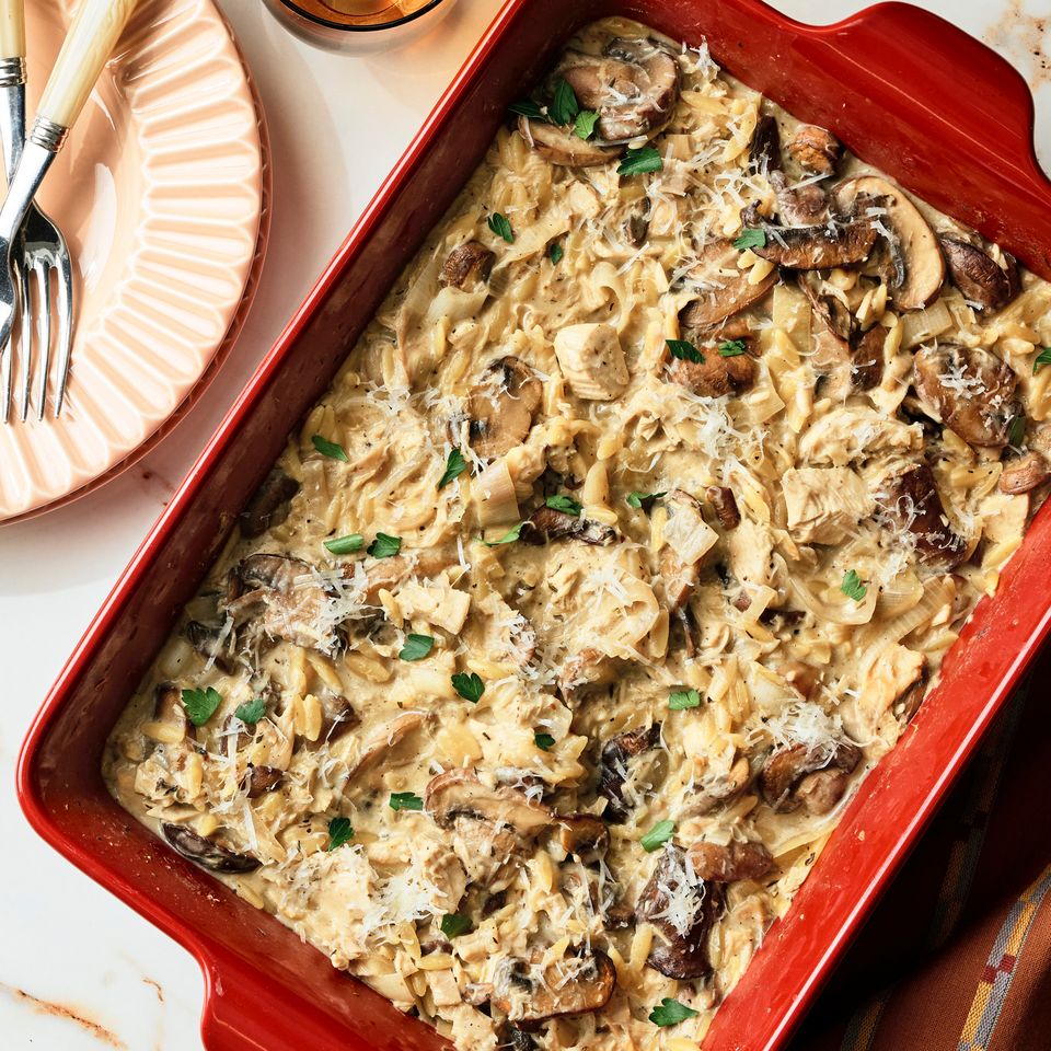 क्रेडिट: छायाचित्रकार: ग्रेग डुप्री, फूड स्टायलिस्ट: मार्गारेट डिकी, प्रॉप स्टायलिस्ट: ॲबी आर्मस्ट्राँग.