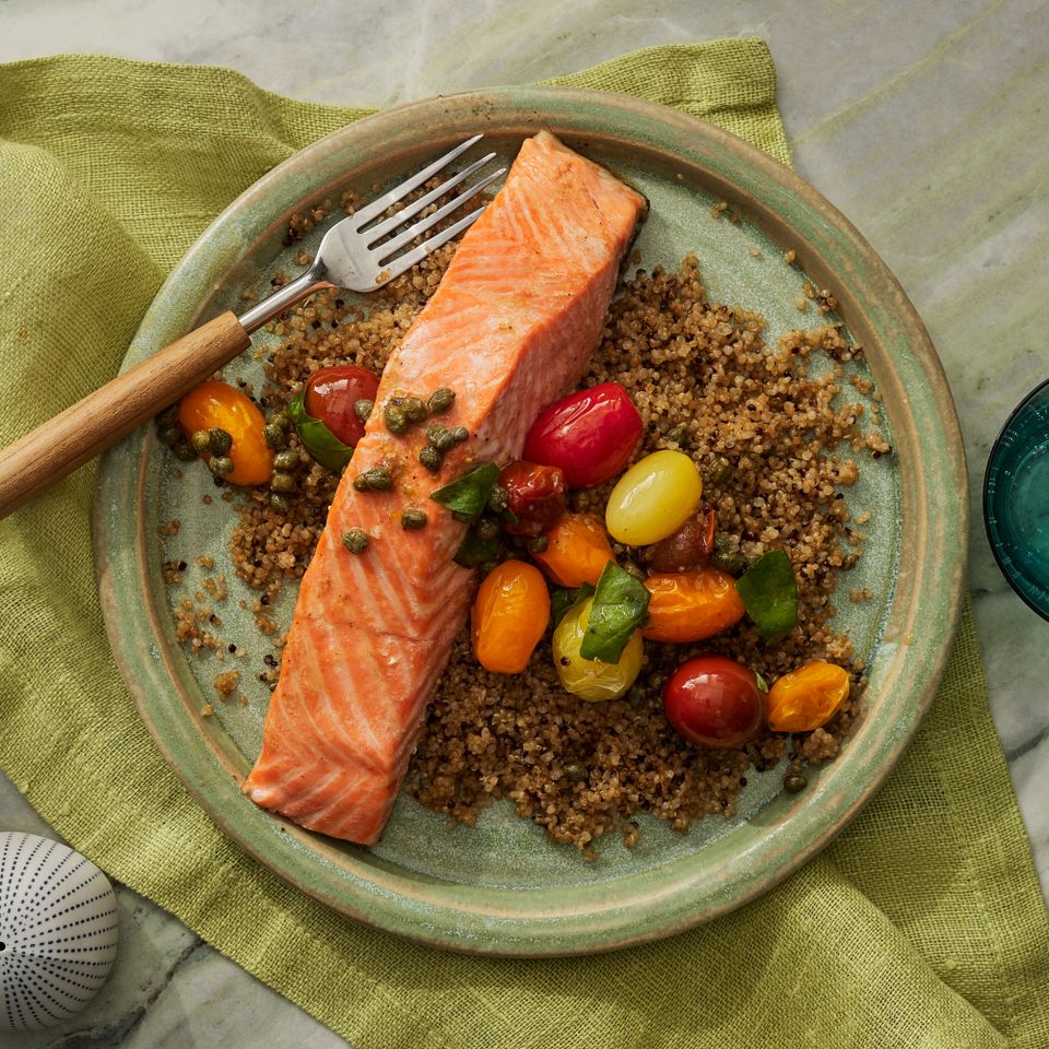 क्रेडिट: छायाचित्रकार: फ्रेड हार्डी, फूड स्टायलिस्ट: जेनिफर वेन्डॉर्फ, प्रॉप स्टायलिस्ट: लिडिया पर्सेल