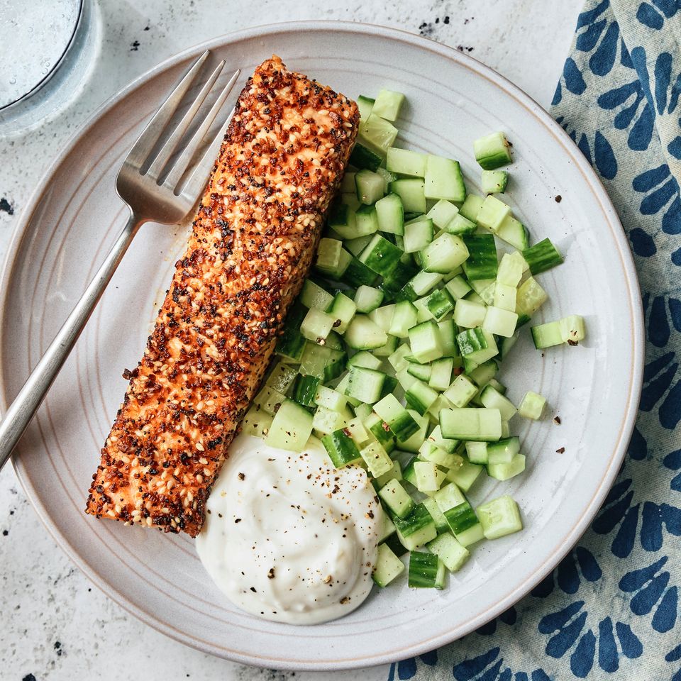 क्रेडिट: छायाचित्रकार: ग्रेग डुप्री, फूड स्टायलिस्ट: मार्गारेट डिकी, प्रॉप स्टायलिस्ट: ॲबी आर्मस्ट्राँग.