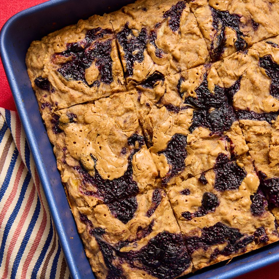 श्रेय: छायाचित्रकार: स्टेसी के. ॲलन, प्रॉप स्टायलिस्ट: केओशिया मॅकगी, फूड स्टायलिस्ट: अमांडा होल्स्टेन.