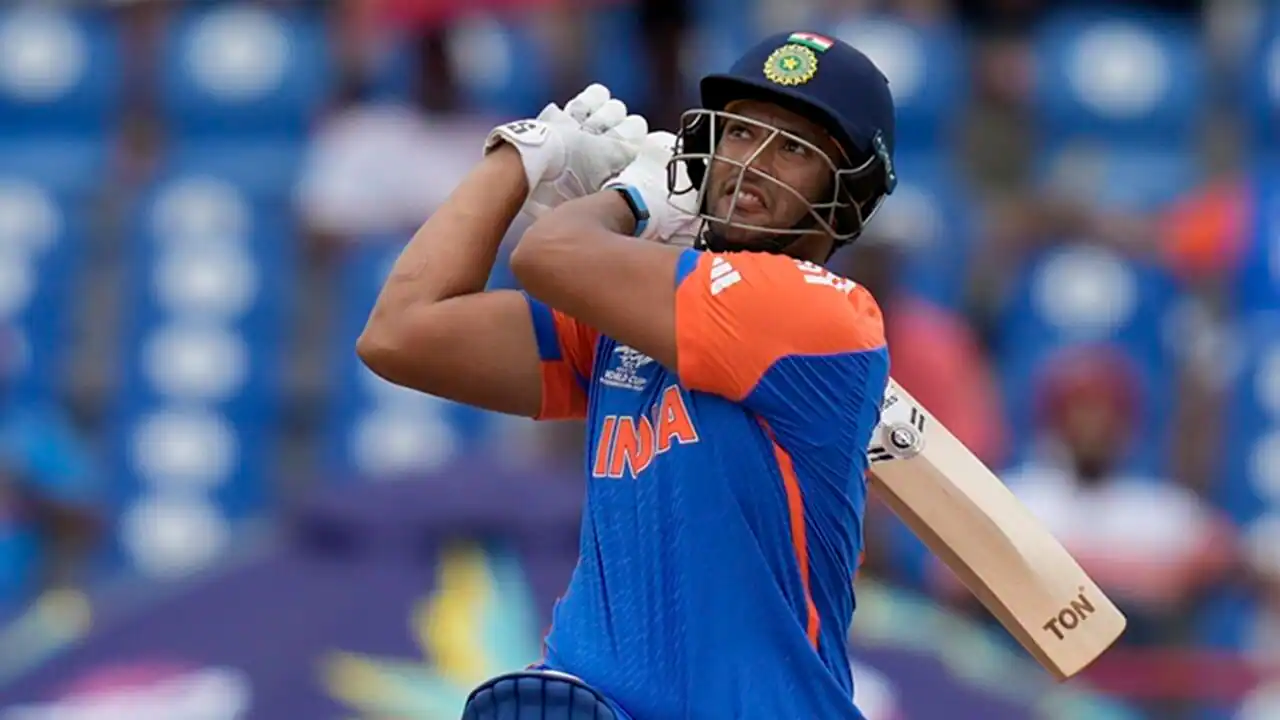 शिवम दुबे उंची आणि वजन