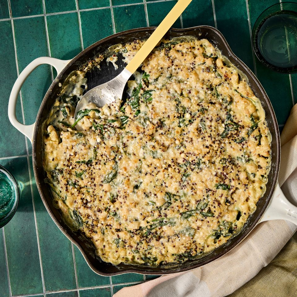 क्रेडिट: छायाचित्रकार: जेन कॉसी, फूड स्टायलिस्ट: चेल्सी झिमर, प्रॉप स्टायलिस्ट: क्लेअर स्पोलेन.