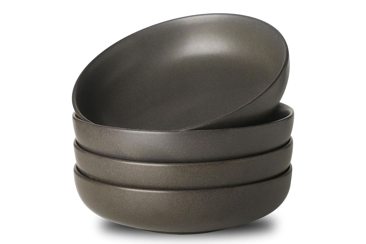 टिकूरे स्टोनवेअर पास्ता बाऊल्स क्रेडिट: ऍमेझॉन