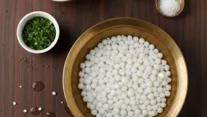 भिजवलेला साबुदाणा.