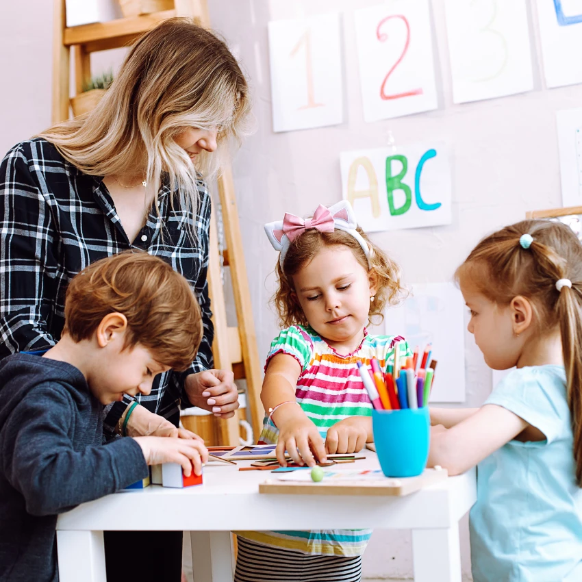 डेकेअर ज्याने कठीण मुलांची नोंदणी टाळण्याचा प्रयत्न केला