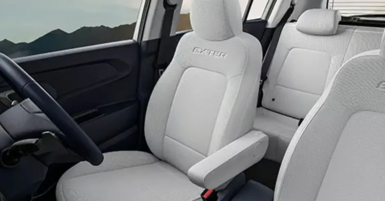 ह्युंदाई-बाह्य-सीट्स