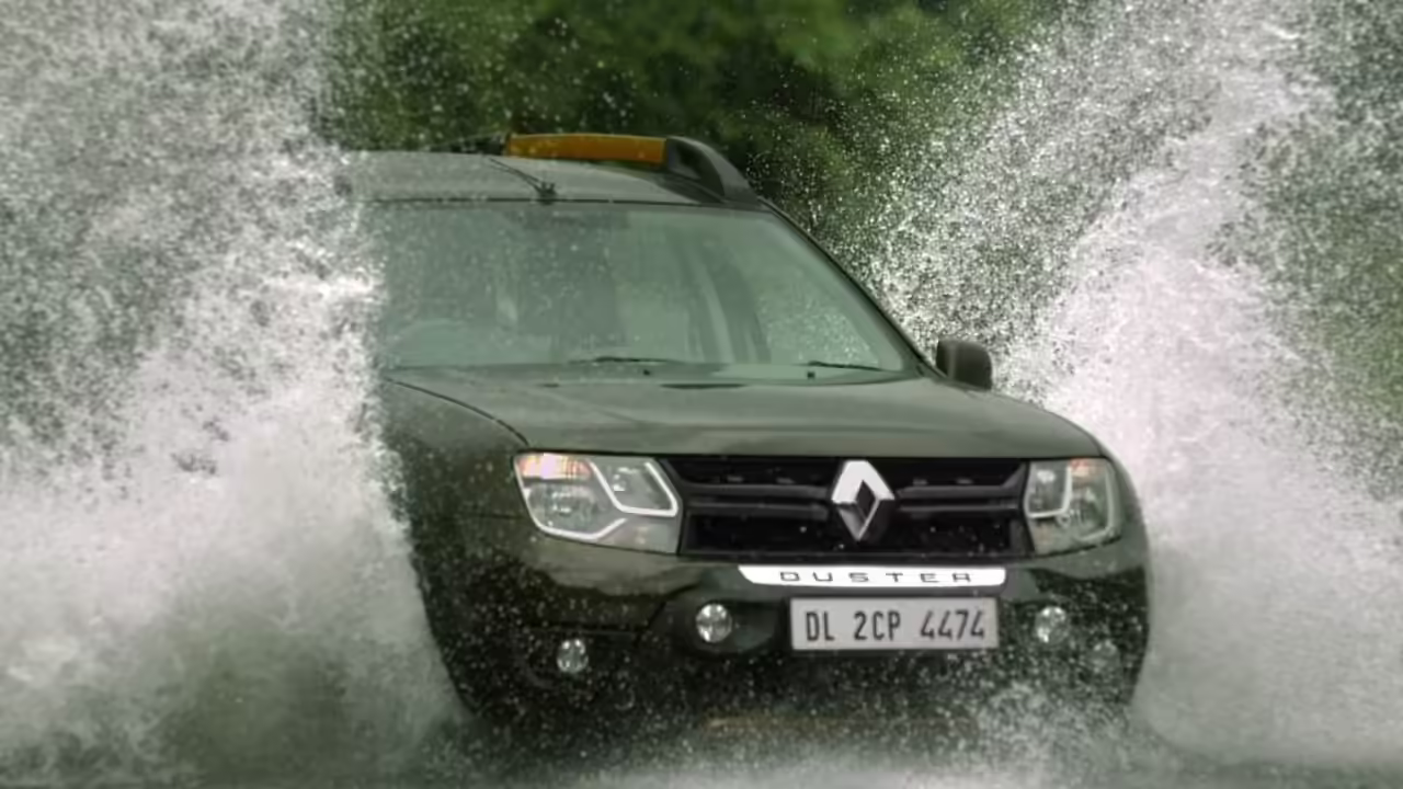 पूर्वीचे जेन डस्टर AWD सह ऑफर केले होते