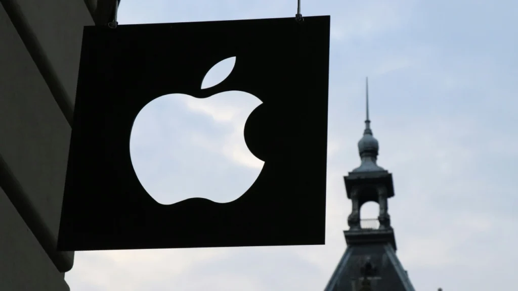 फोल्ड करण्यायोग्य आयफोन