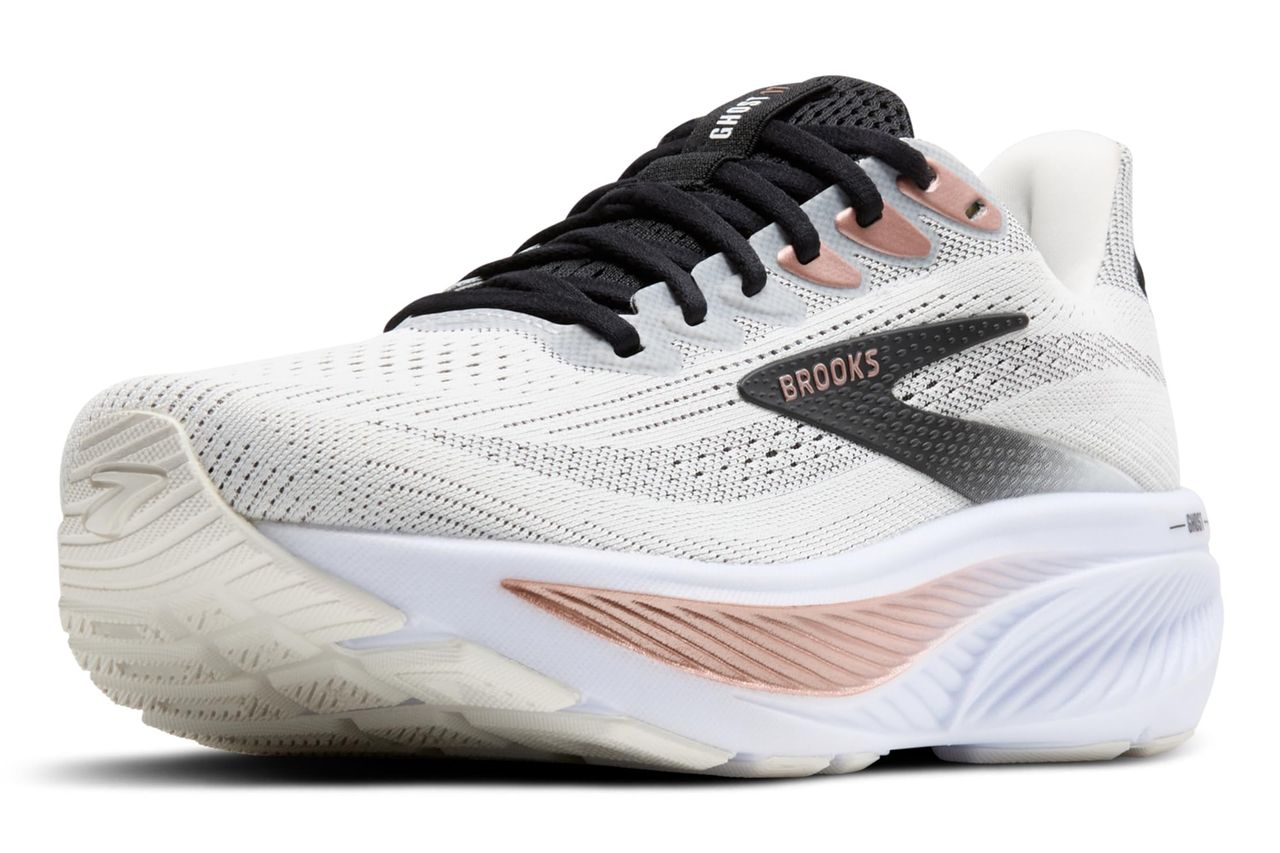 ऍमेझॉन ब्रूक्स महिला भूत 17 तटस्थ रनिंग शू क्रेडिट: ऍमेझॉन