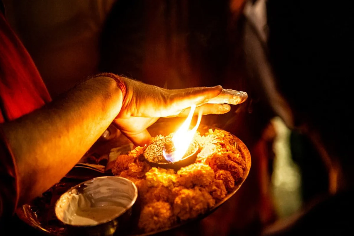 वाईट नजरेपासून बचाव करण्यासाठी वास्तुच्या सोप्या टिप्स जाणून घ्या