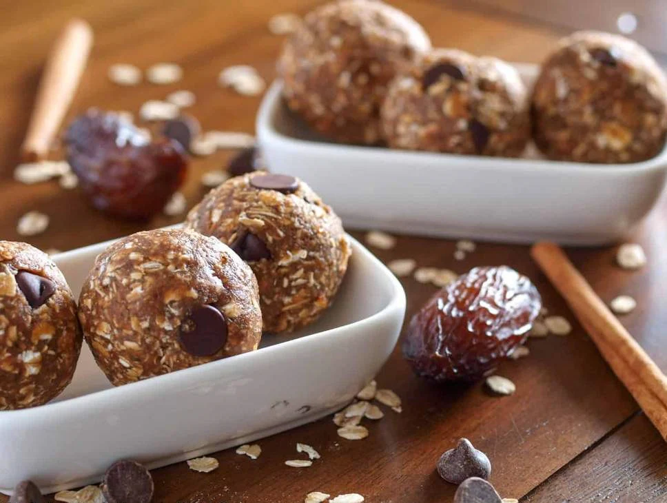 https://shop.asrafresh.com/cdn/shop/articles/Date-Protein-Balls-62_1024x1024_67e77db8-db8c-4a6f-b5df-f74bd36d8c46.jpg?v=161759687