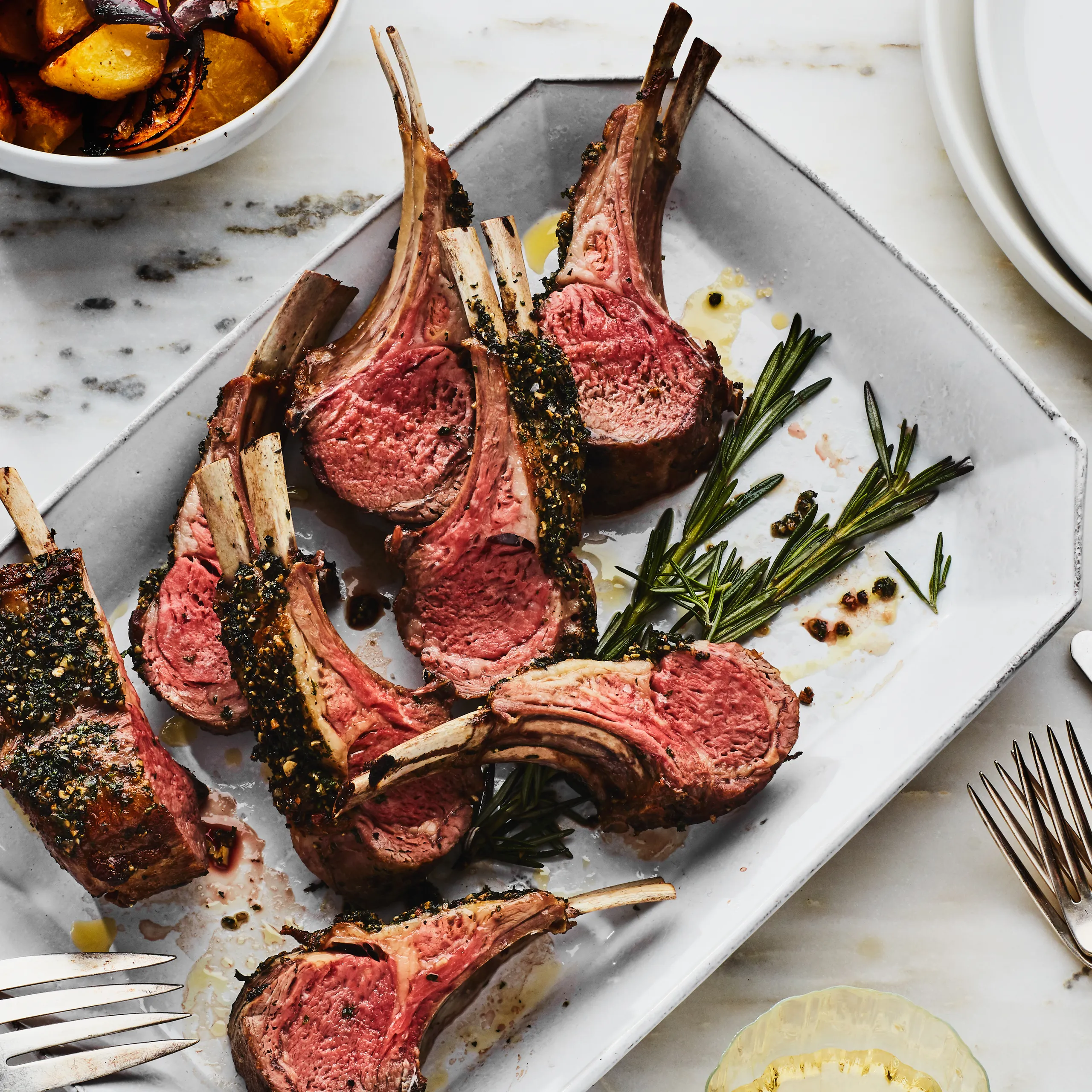 https://marathi.tezzbuzz.com/wp-content/uploads/2026/03/Rack-of-Lamb-with-Garlic-and-Herbs-recipe-18032019.jpg