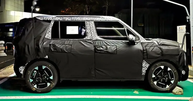 kia syros ev आणि चार्जर kia syros ev आणि चार्जर