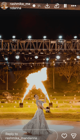 'पुकी' विजय देवरकोंडा पत्नी रश्मिकासोबत एक महिना साजरा करताना हृदय पिळवटून टाकतो; न पाहिलेले फोटो बाहेर