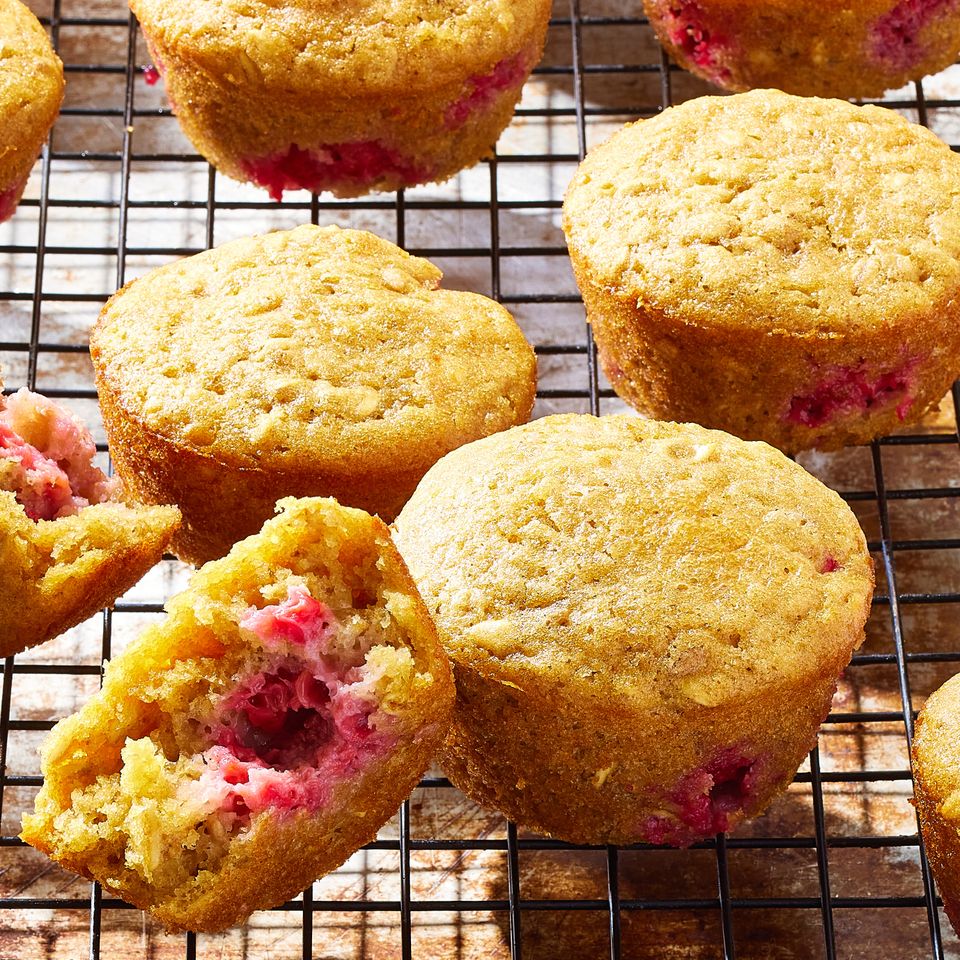 क्रेडिट: छायाचित्रकार: ब्री गोल्डमन, फूड स्टायलिस्ट: ॲनी प्रॉब्स्ट, प्रॉप स्टायलिस्ट: जोसेफ वानेक