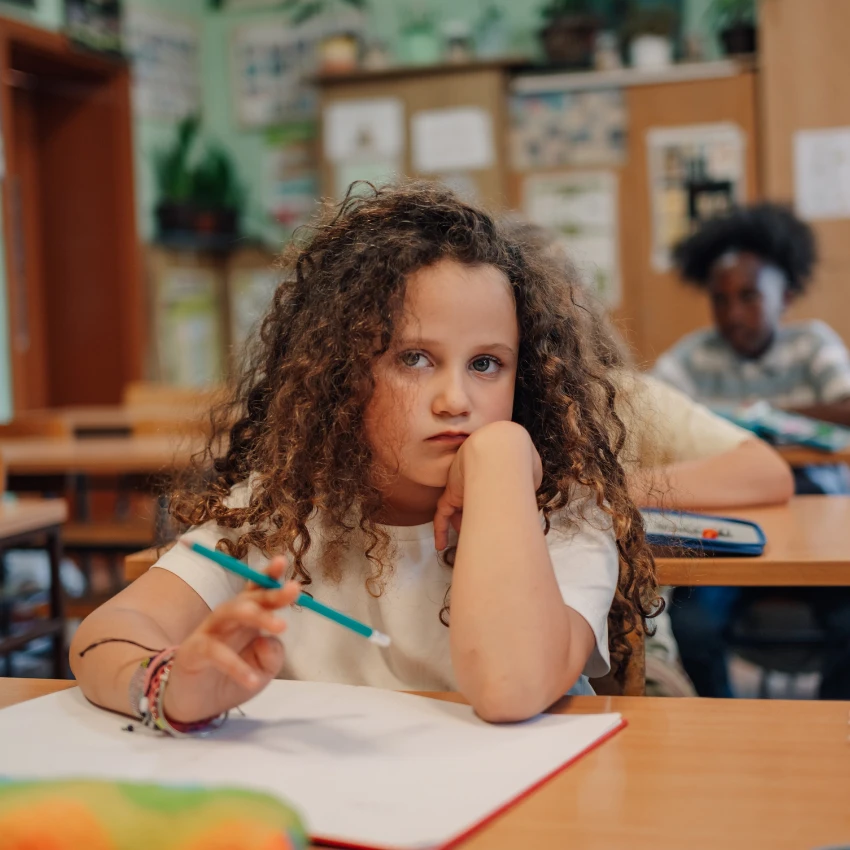 विद्यार्थी शाळेत प्रयत्न करत नाही शिकलेली असहायता