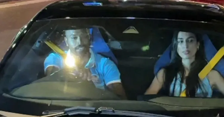 हार्दिक पांड्या महेका शर्मा फेरारी १२ सिलिंद्रीमध्ये