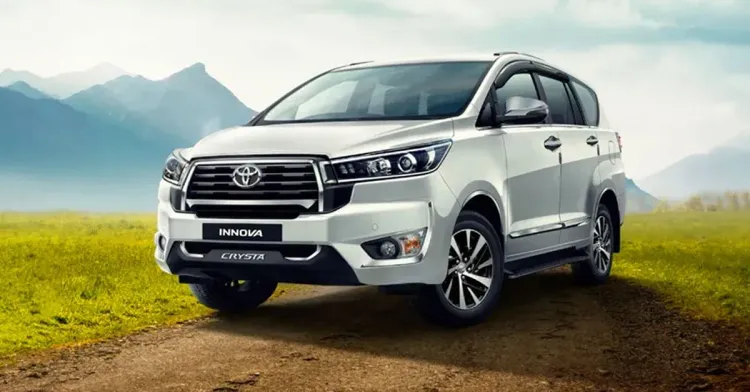 टोयोटा इनोव्हा क्रिस्टल टोयोटा इनोव्हा क्रिस्टल