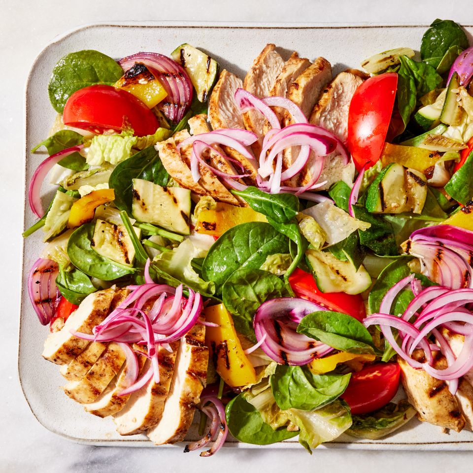 क्रेडिट: छायाचित्रकार: जेन कॉसी, फूड स्टायलिस्ट: ॲना केली, प्रॉप स्टायलिस्ट: क्लेअर स्पोलेन