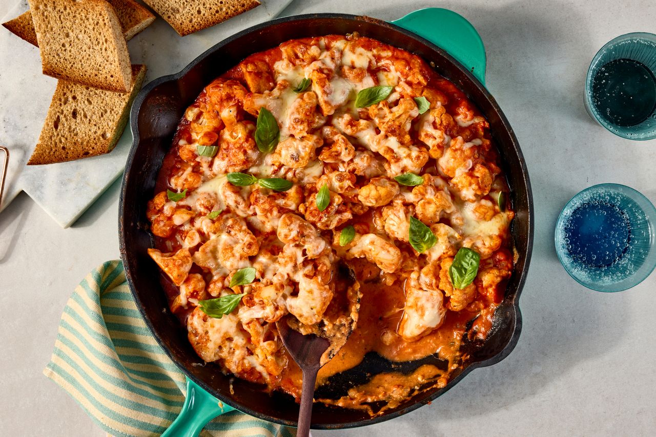 क्रेडिट: छायाचित्रकार: जेन कॉसी, फूड स्टायलिस्ट: ज्युलियन हेन्सर्लिंग, प्रॉप स्टायलिस्ट: क्लेरी स्पोलेन