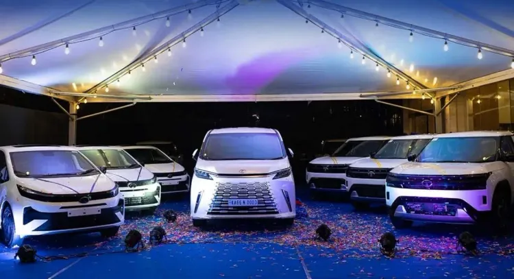 कर्मचारी-get-altroz-sierra कर्मचारी-get-altroz-sierra