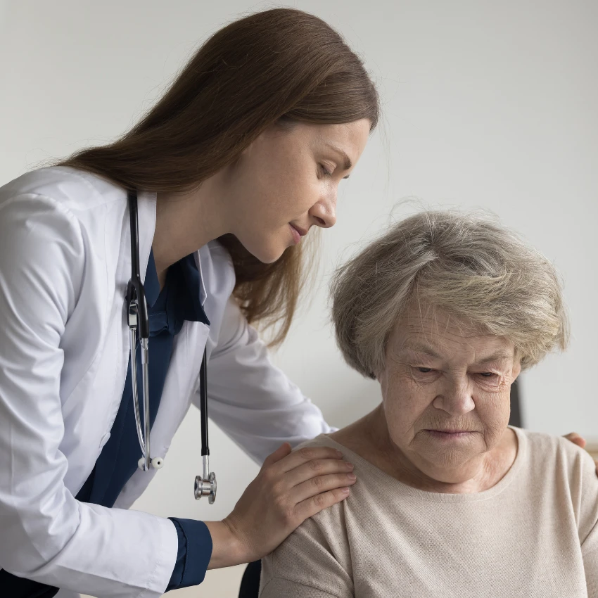 वृद्ध रुग्णासह मृत्यू डौला