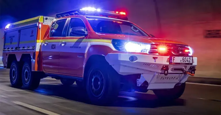 कोल्डकट कोब्रा फायर इंजिन