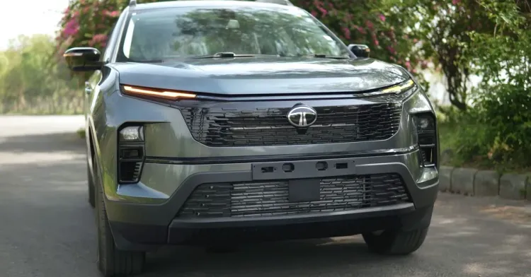 सफारी-बेस-पेट्रोल-समोर