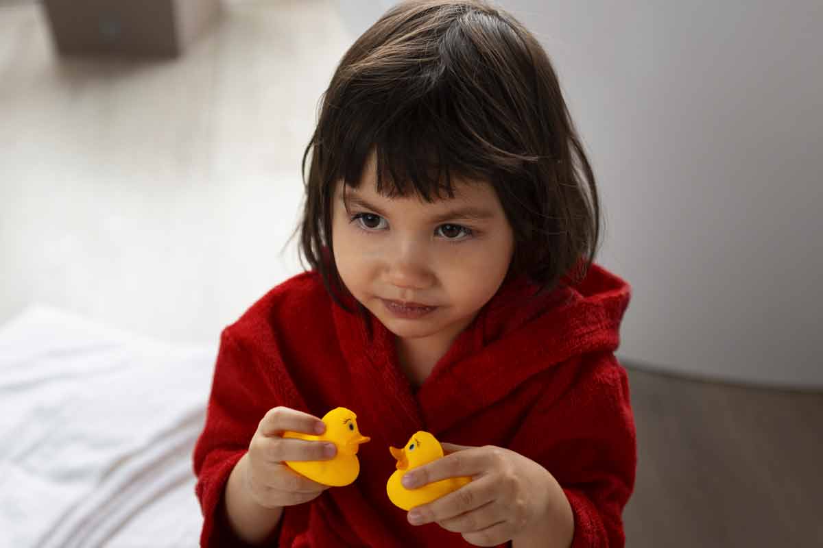 वास्तु टिप्स: तुटलेली खेळणी घरात का ठेवू नयेत