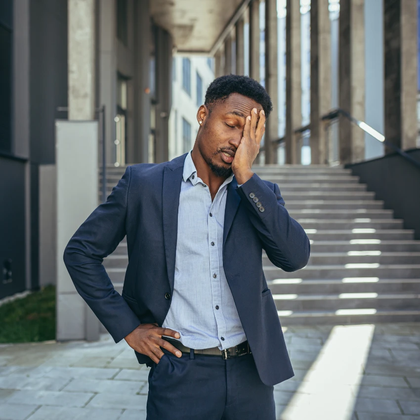 मनुष्य कामावर ताणत आहे कारण तो त्याचा pto वापरत नाही