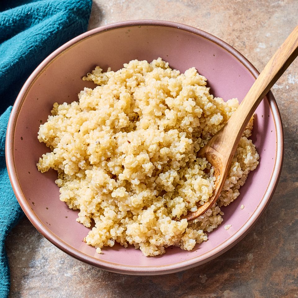 श्रेय: छायाचित्रकार: जेक स्टर्नक्विस्ट, फूड स्टायलिस्ट: हॉली ड्रीसमन, प्रॉप स्टायलिस्ट: गॅब्रिएल ग्रीको.