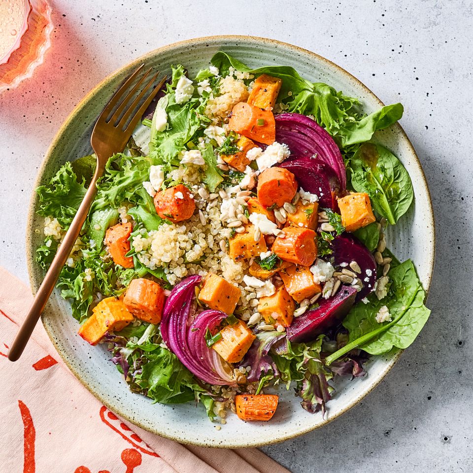 श्रेय: छायाचित्रकार: जेक स्टर्नक्विस्ट, फूड स्टायलिस्ट: होली ड्रीसमन, प्रॉप स्टायलिस्ट: गॅब्रिएल ग्रेको,