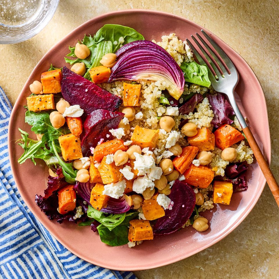 श्रेय: छायाचित्रकार: जेक स्टर्नक्विस्ट, फूड स्टायलिस्ट: हॉली ड्रीसमन, प्रॉप स्टायलिस्ट: गॅब्रिएल ग्रीको.